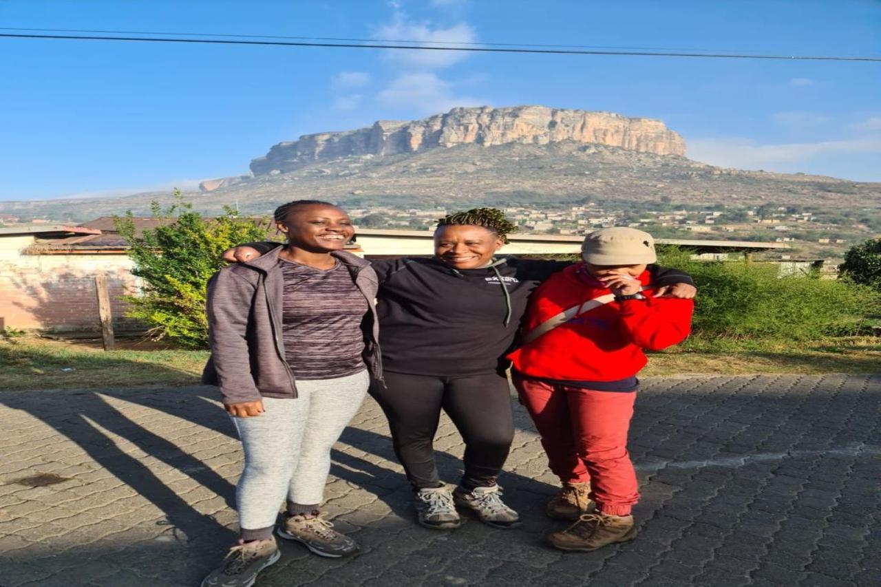 ホテル Maluti Backpackers Phuthaditjhaba エクステリア 写真