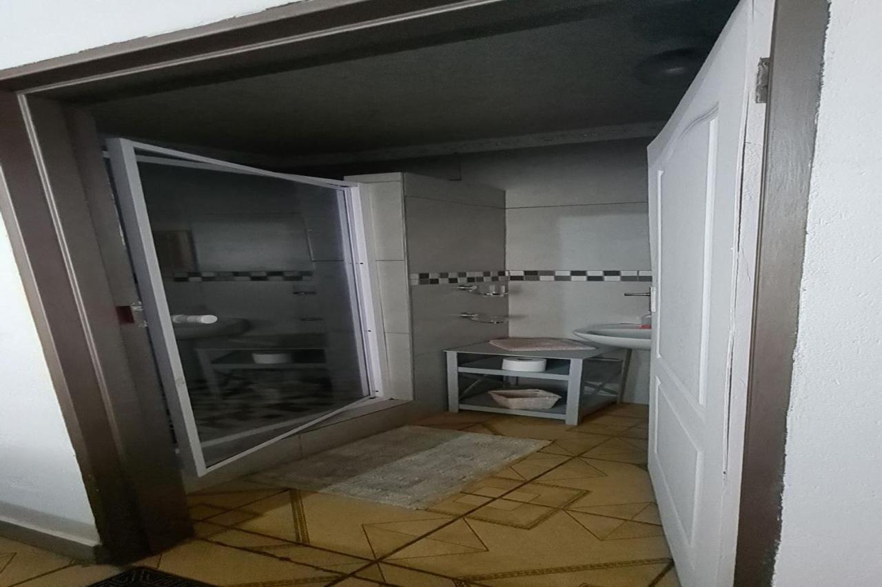ホテル Maluti Backpackers Phuthaditjhaba エクステリア 写真